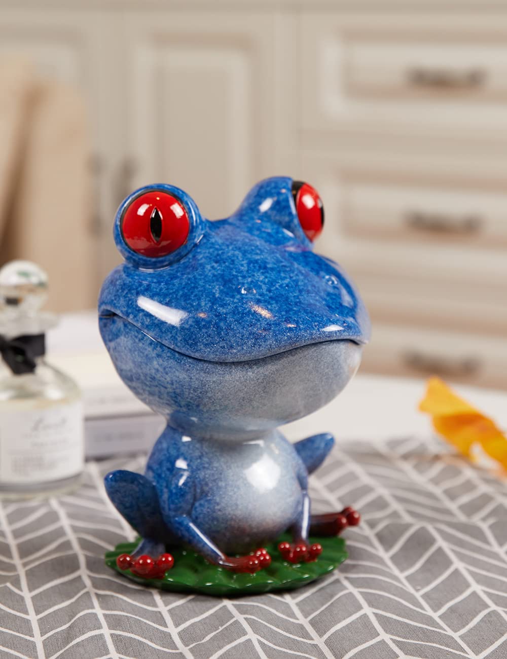 NENBOLEC Frog Figurine Candy Dish Cookie Jar Snack Tray Modern Art Home Decor Gift for Living Dining Room Kitchen Office Blue 8 Inch