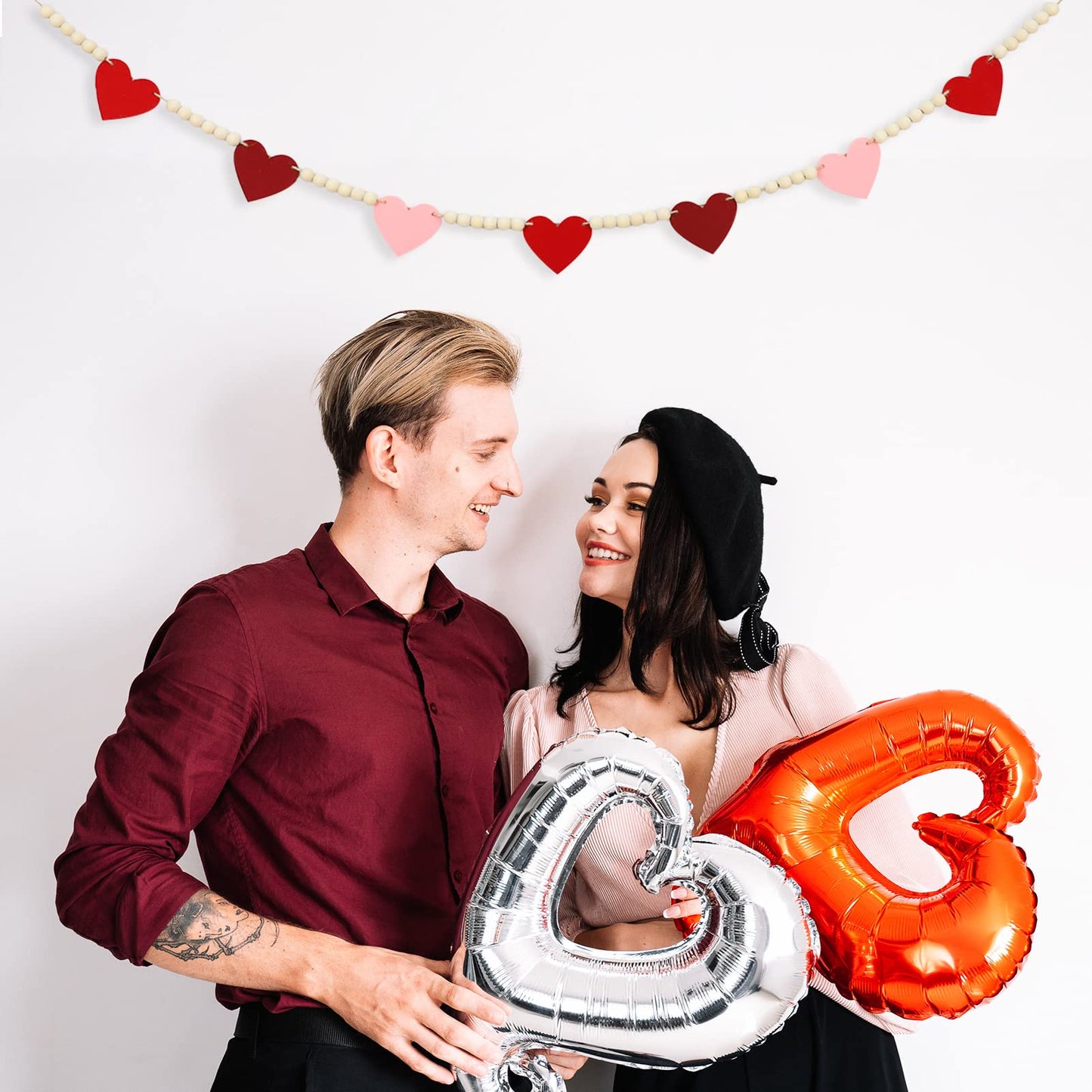 DAZONGE Valentines Day Decorations, Wood Bead Garland with Felt Hearts for Valentine Decor, Red and Pink Farmhouse Valentine’s Day Banner for Wedding, Anniversary Decorations