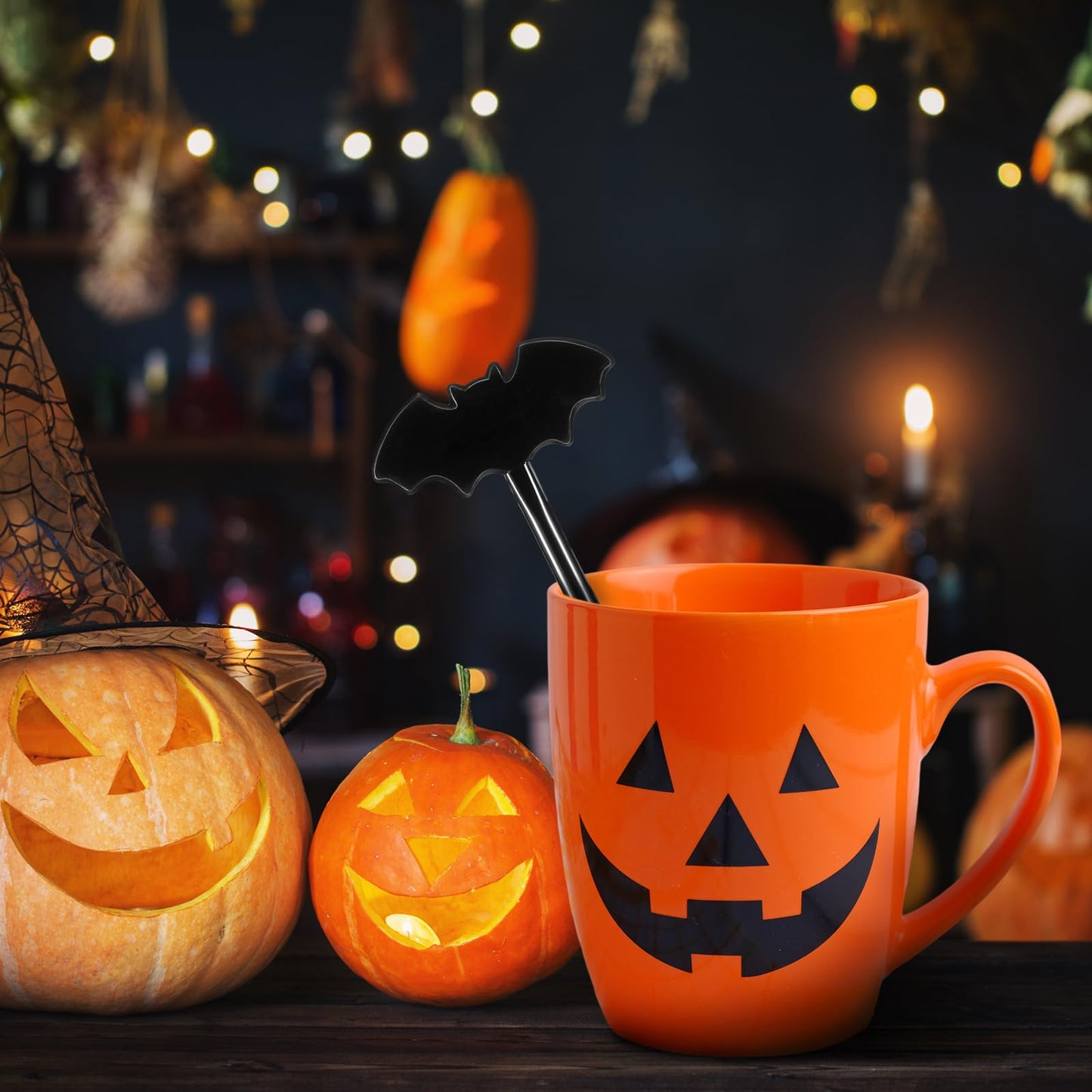 SiliFine 30 Pcs Halloween Swizzle Sticks Plastic Coffee and Cocktail Stirrers Fall Thanksgiving Drink Stirrers Cocktail Mixers for Halloween Fall Autumn Party Tea Coffee Bar Decoration(Bat)