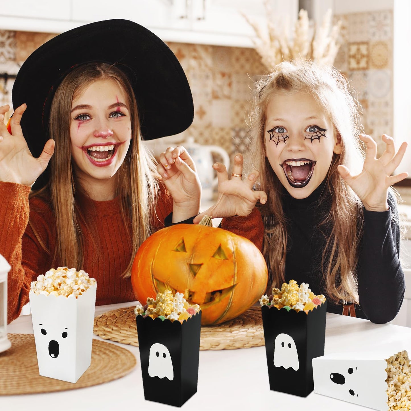 Whaline 24 Pcs Halloween Mini Popcorn Paper Boxes Cardboard Black&White Cute Ghost Popcorn Containers for Halloween Party Home Office Class Movie Night Decor