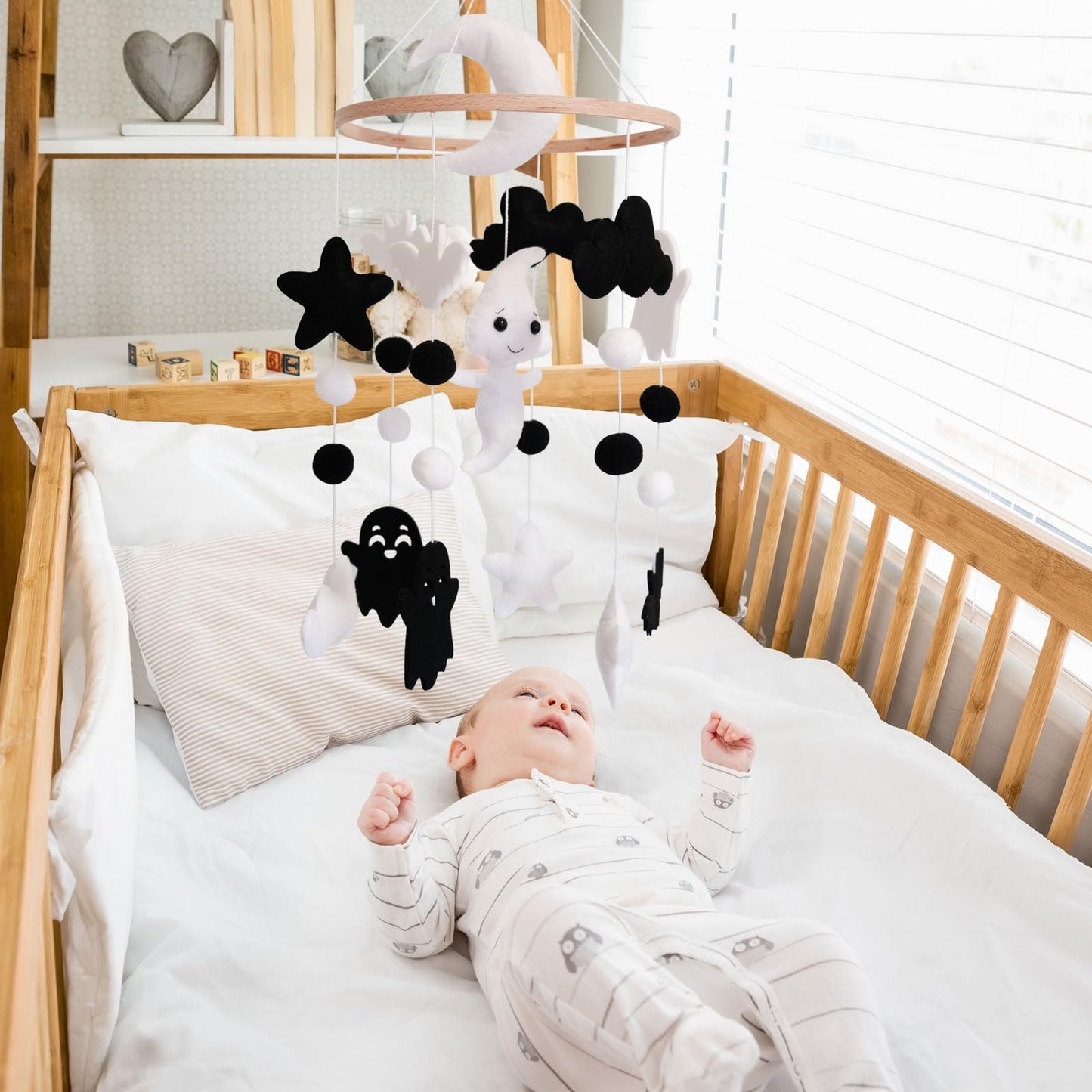 Ghost Baby Mobile, Halloween Mobile for Crib, Goth Crib Mobile for Boys and Girls, Gothic Nursery Mobile for Bassinet, Pack and Play, Ghost, Bat, Moon