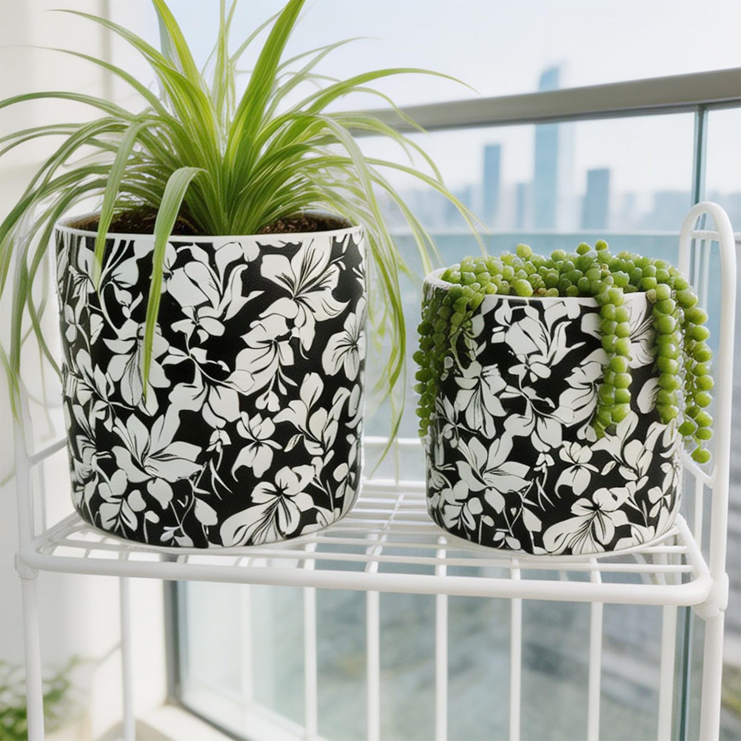 Ceramic Flowerpot Kit with Drainage Holes and Trays,5.9/4.9in Home Decor Planter for Indoor Potted Plants and Succulent Plants,2 Set of Black and White Plant Pot for Housewarming and Home Gifts