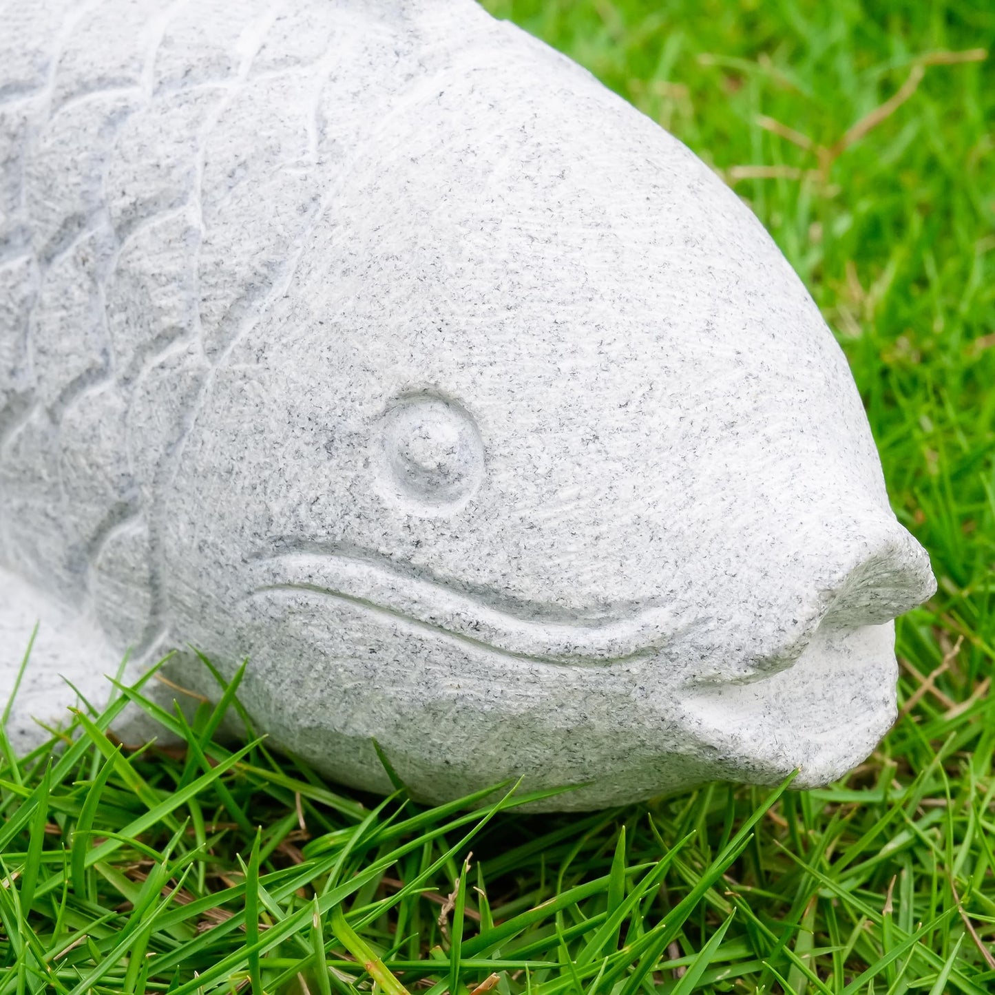 Chisel Hand Carved Fish Garden Statue, Animal Statue Outdoor Decor for Landscape Balcony,Garden,Patio,Porch Yard Art Ornament,9.8" L x 3.8" W x 3.5" H