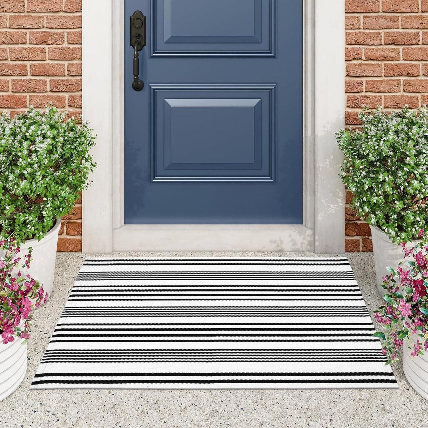 Black and White Striped Outdoor Rug, 27.5"x43" Cotton Modern Hand-Woven Reversible Front Porch Door Mat Welcome Layered Doormat Washable Doorway Carpet for Farmhouse Kitchen Laundry Room