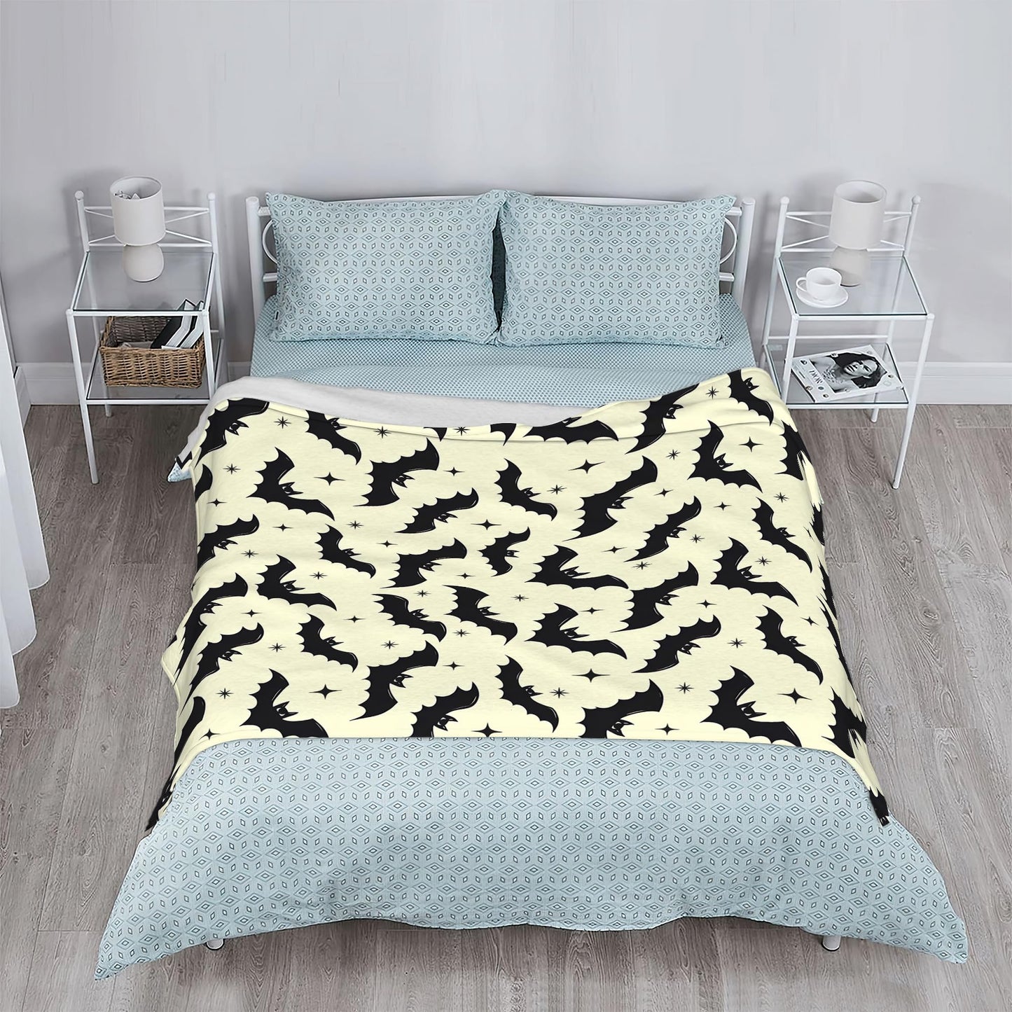 Throw Blanket for Couch,Gothic Bats Plush Fall Throw,Halloween Soft Fluffy Blanket for Sofa Decoration,Flannel Fleece Blanket for Naps,Reading,Traveling,Camping,50 X 60 Inch