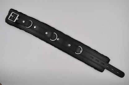 Soft Plush-Lined Leather Choker Necklace with Detachable Leash Ring & Chain – Adjustable, Stylish Unisex Body Jewelry for Everyday Wear or Parties (Black & Pink) (black)