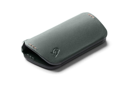 Bellroy Key Cover – Third Edition (Leather Key Holder, Holds 2 – 4 Keys) - Everglade