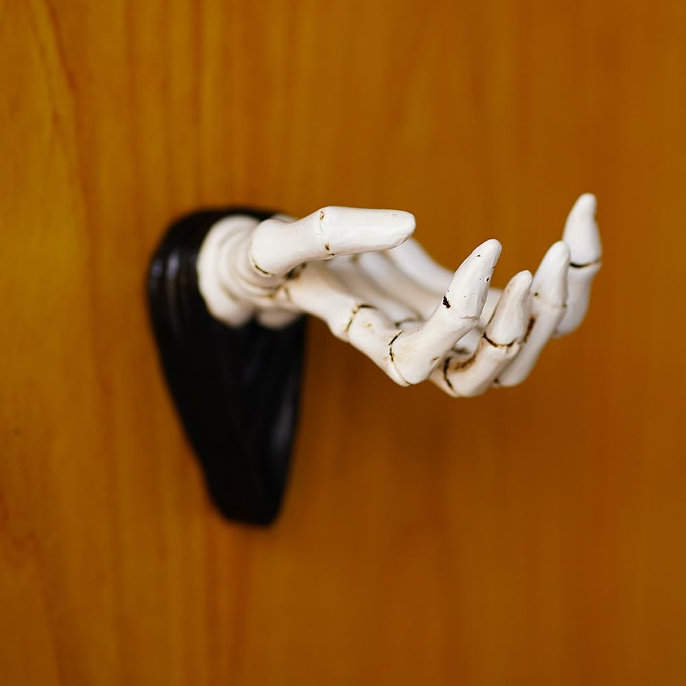 JARPSIRY Halloween Skeleton Hand Ring Holder Wall Mounted Key Holder Organizer Multifunctional Wall Hooks for Hanging Keys Jewelry Bracelet Gothic Home Decor for Entryway Bedroom