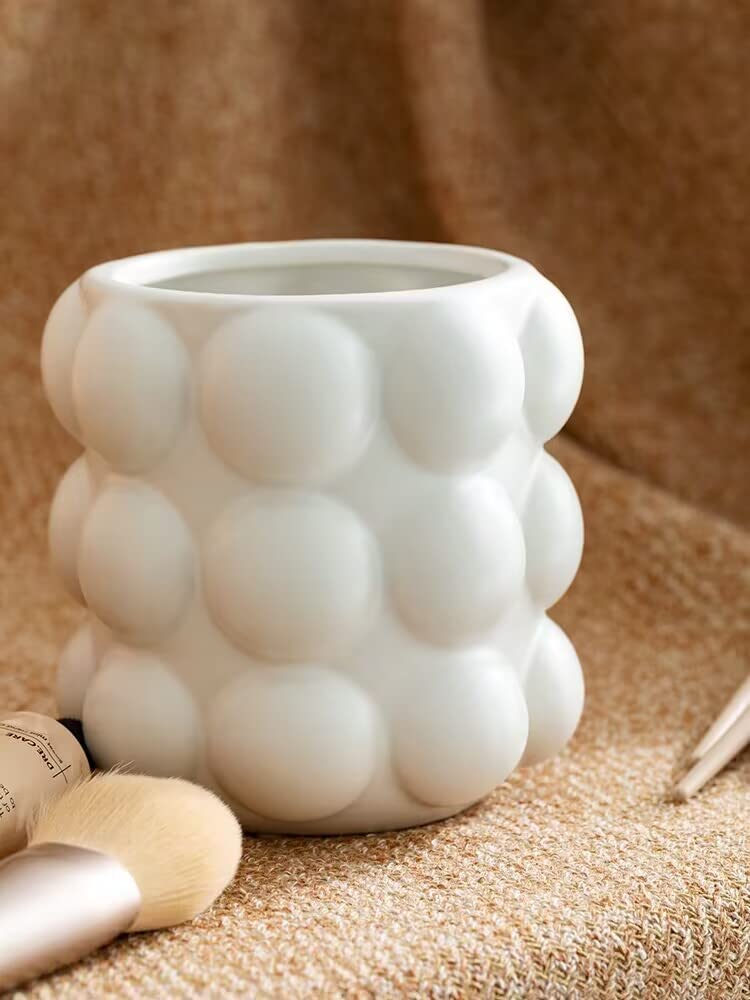 Bdwievn Ceramic Plant Pot Indoor, Planter with Raised Dots Bubble Design Flower Pot for Home & Office Decor (White)