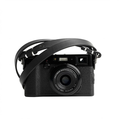 Evergreen Leather Camera Strap – Split Ring, 28 Inch Neck Shoulder Slim, Vintage Modern Design, Hand Stitched, Compatible with Fuji Sony Nikon Leica Canon (Black)