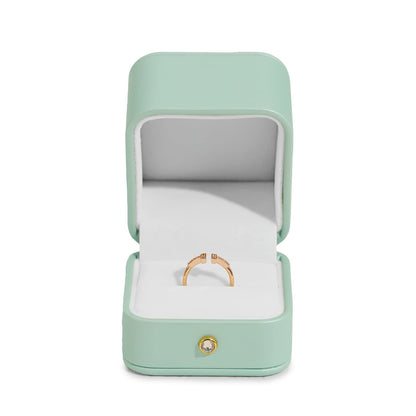 Oirlv Gorgeous Mint Green Ring Box Leather Engagement Ring Case Jewelry Gift Box for Wedding Proposal Velvet Interior