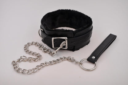 Soft Plush-Lined Leather Choker Necklace with Detachable Leash Ring & Chain – Adjustable, Stylish Unisex Body Jewelry for Everyday Wear or Parties (Black & Pink) (black)