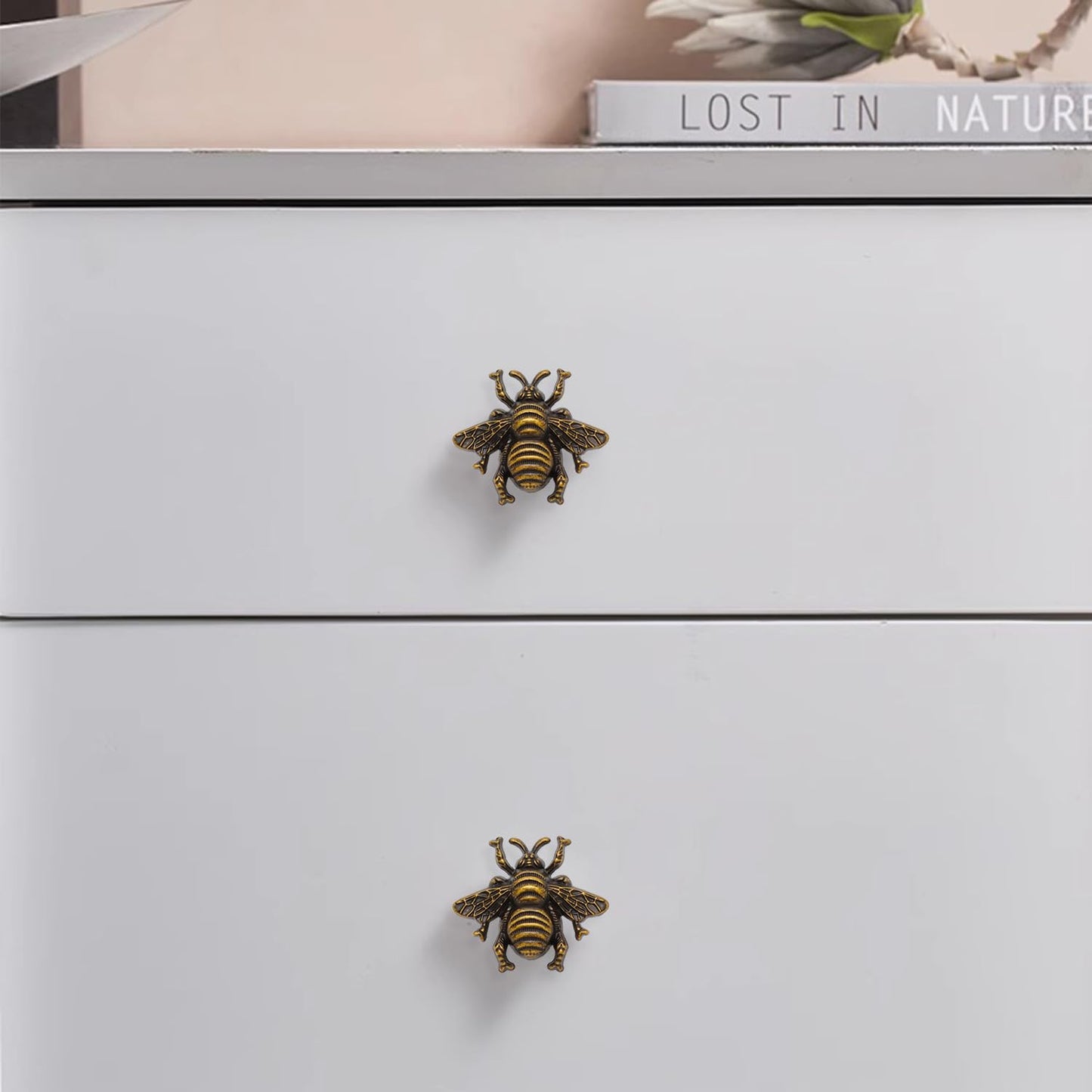 LLDYNW 4pcs Bumble Bee Cabinet Knobs - Insect Drawer Pulls - Animal Single Hole Handles for Dresser & Antique Dresser Bathroom Cabinets (Bronze)
