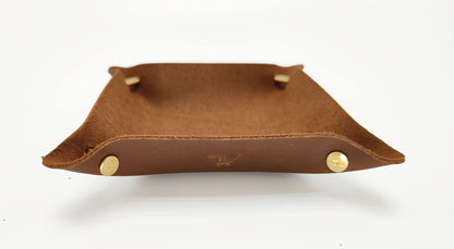 WOBACWVO Leather Valet Tray Entryway Catchcall Tray Nightstand Organizer Storage for Wallets Watches Keys Holder Dish Bowl Coins Office Desk Accessory (Cinnamon-Crazy Horse Leather).