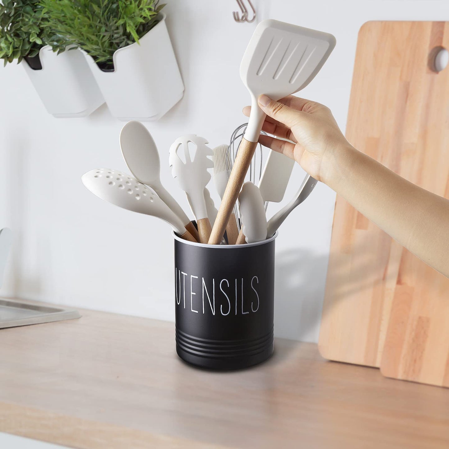 Bivvclaz Kitchen Utensil Holder, 6.7" Utensil Holder for Kitchen Counter, Cooking Utensil Crock with Cork Bottom, Modern Farmhouse Decor, Countertop Utensil Storage Organizer Caddy, Black