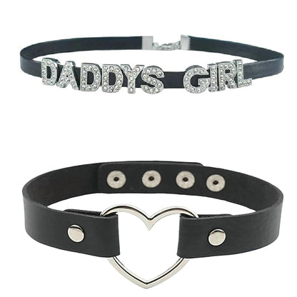 GlitterWe 2Pcs Daddy's Choker For Dating,Gothic Love Heart Leather Choker Necklace for Women,Punk Studded Rivet PU Collar Necklace With Spikes,Black Adjustable Letters Jewelry with Chain For Halloween Valentine's Day
