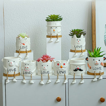DIYOMR Ceramic Cow Planter, Cute Cartoon Smooth Glazed Flower Plant Pots Drainage Hole Small Succulent Pots for Mini Flower Planters Cactus, Plants Not Include (Cow)