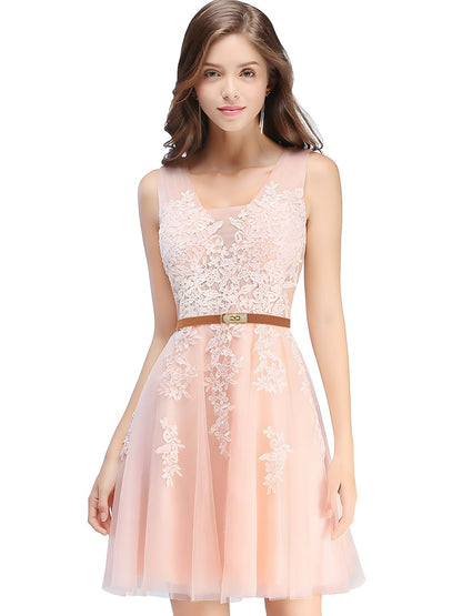 MoYoTo Women’s Stylish Rhinestone Gold Buckle Skinny Leather Belt Turn Lock Thin Waist Belts for Dresses Jeans Coats (Light Grey)