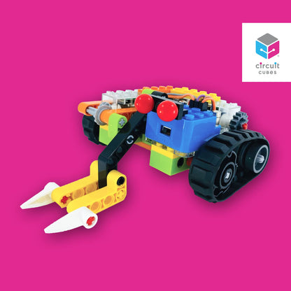 Circuit Cubes Robots Rumble Kit – 2 Player Remote Control Robotics Kit - STEM Learning Toy for Kids Age 8 and Up