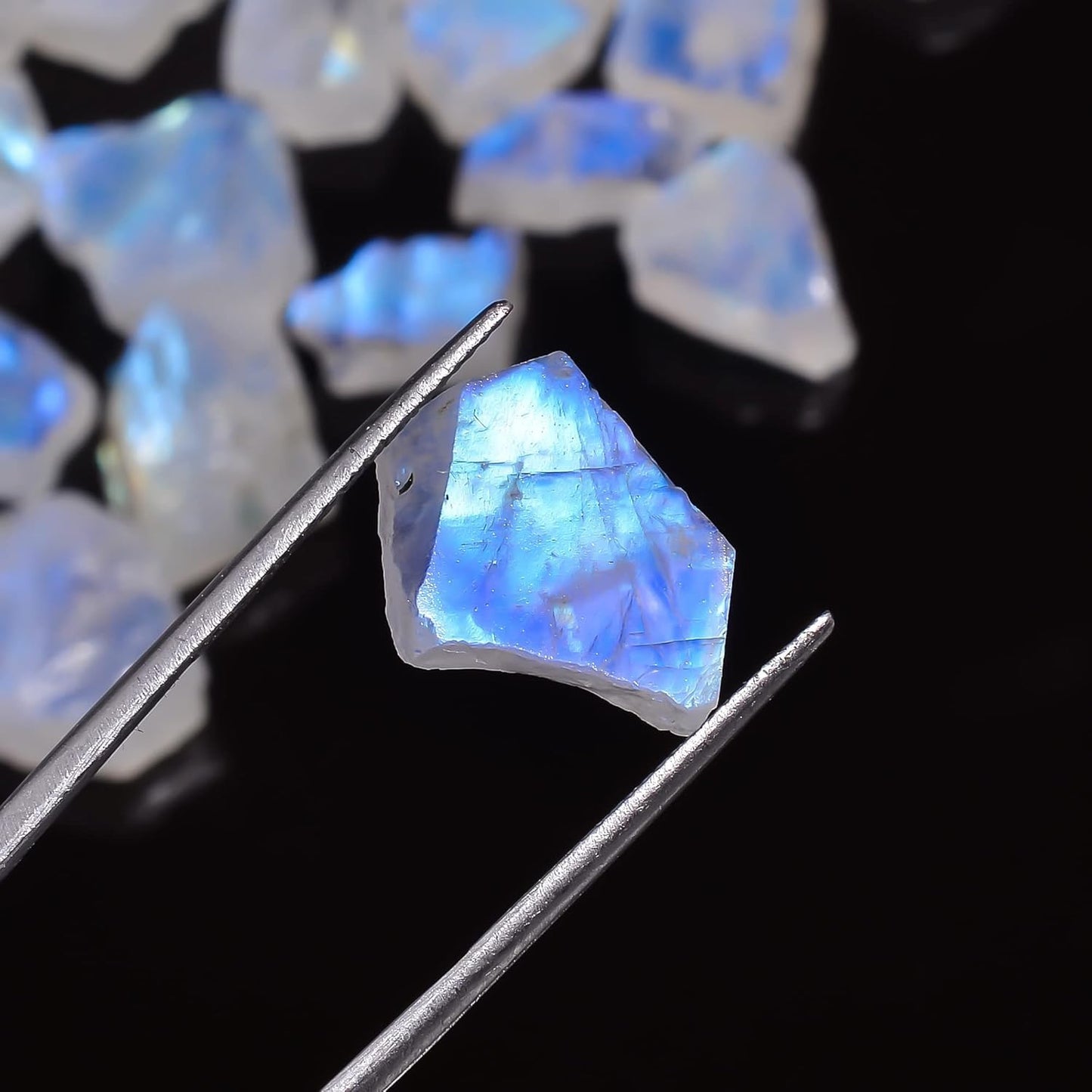 Gemkora 50 cts, 8-10 pcs, Natural Rainbow Moonstone Rough Gemstone, Raw Crystals, Moonstone Rock, Jewelry Making Supplies, Chakra Healing Crafts & DIY Stone [10-15 mm], AA+
