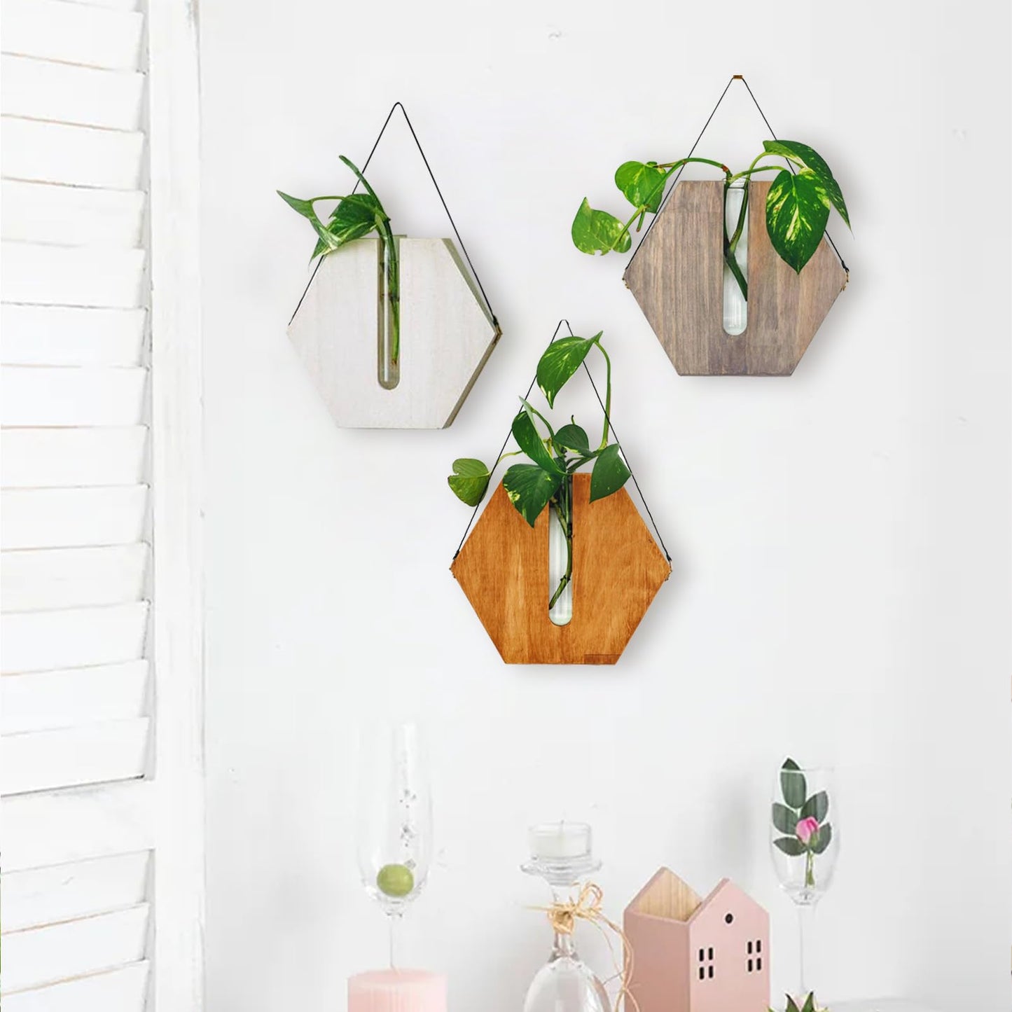 POTRUWE Wooden Wall Hanging Planter Flower Tube Vase, Wall Propagation Planters Glass Plant Terrarium Cylinder Buds Vase Flower Pots Wall Decor for Living Room (Brown)