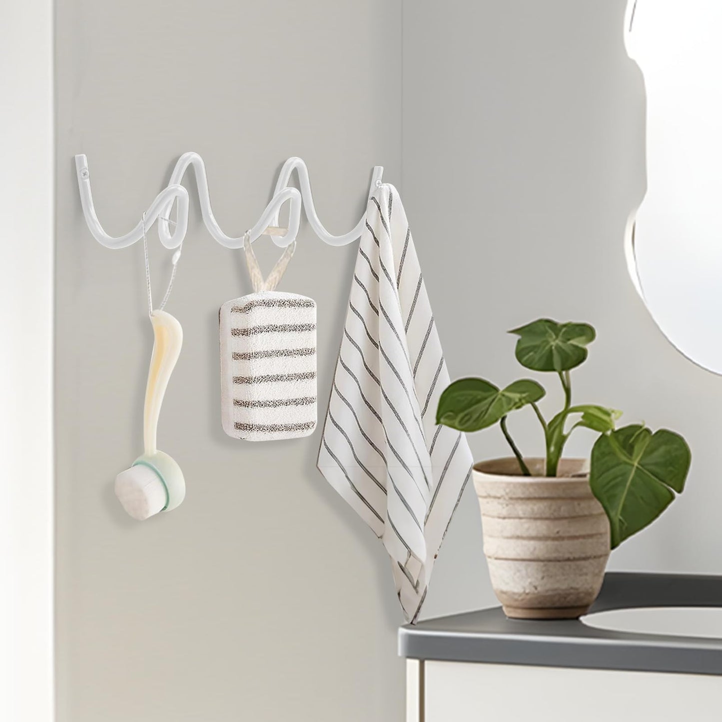 Bumtosc Coat Rack Wall Mount, Creative Wave Wall Hooks 20KG Capacity, Easy Installation, Multi-Purpose Hooks for Coat, Hat, Bag, Umbrella (Black, 29cm x 7.5cm (11.41" x 2.95"))