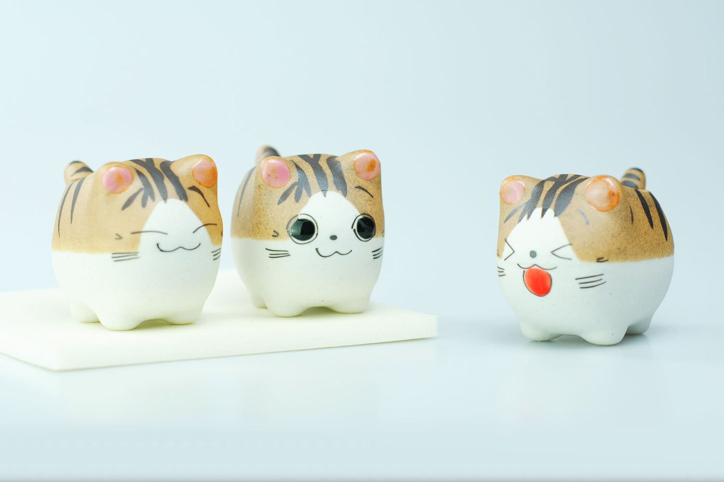 VanEnjoy Original Design Handmade Mini Cute Cartoon Ceramic Succulent Pots Planters With Drainage Hole - Cat Gifts for Cat Lovers Office - Pack of 5
