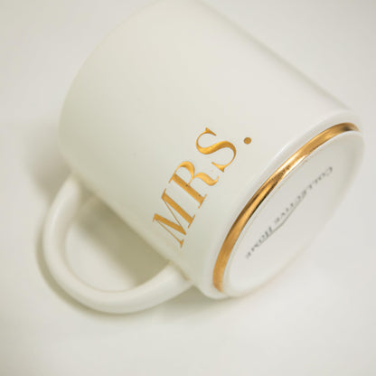COLLECTIVE HOME Mr. & Mrs. Ceramic Mug Set - 15oz Luxury Wedding Gift for Couples, Elegant 2-Piece Coffee Cups for Newlyweds, Anniversary & Engagement Gift Box Set (MR & MRS)
