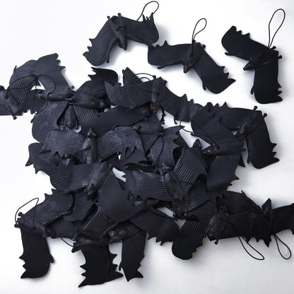 GXXMEI 18PCS Halloween Simulation Hanging Bats Realistic Looking Scary Bats,Fake Rubber Hanging Vampire Bats for Halloween Party Favors and Decoration,Haunted House