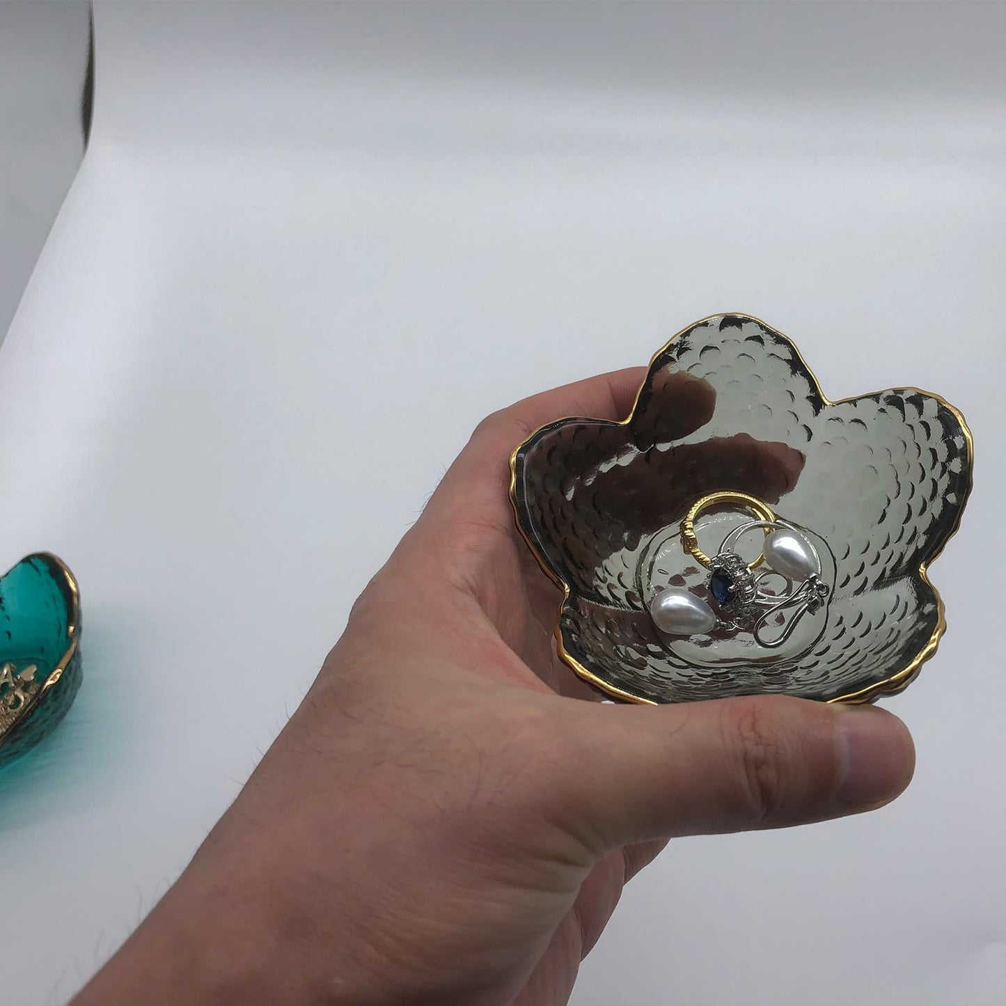 BESSKON Flower Ring Dish Jewelry Tray, Glass Jewelry Dish Tray, Aesthetic Room Decor Small Trinket Dish, Nightstand Jewlery Ring Holder Dish, Bathroom Jewelry Plate Bowl for Rings Earrings Wife Gift