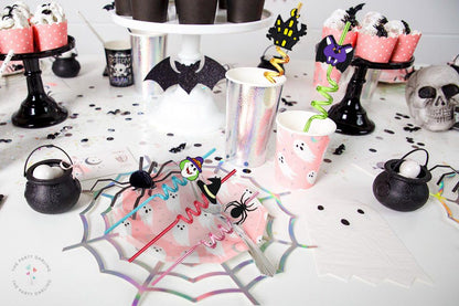 MEAXUR 24pcs Halloween Party Favors Bat Pumpkin Ghost Cat Witch Spider Ghost Pattern Reusable Straws Party Gift Halloween Party Supplies with 2 Cleaning Brushes 8 Color.