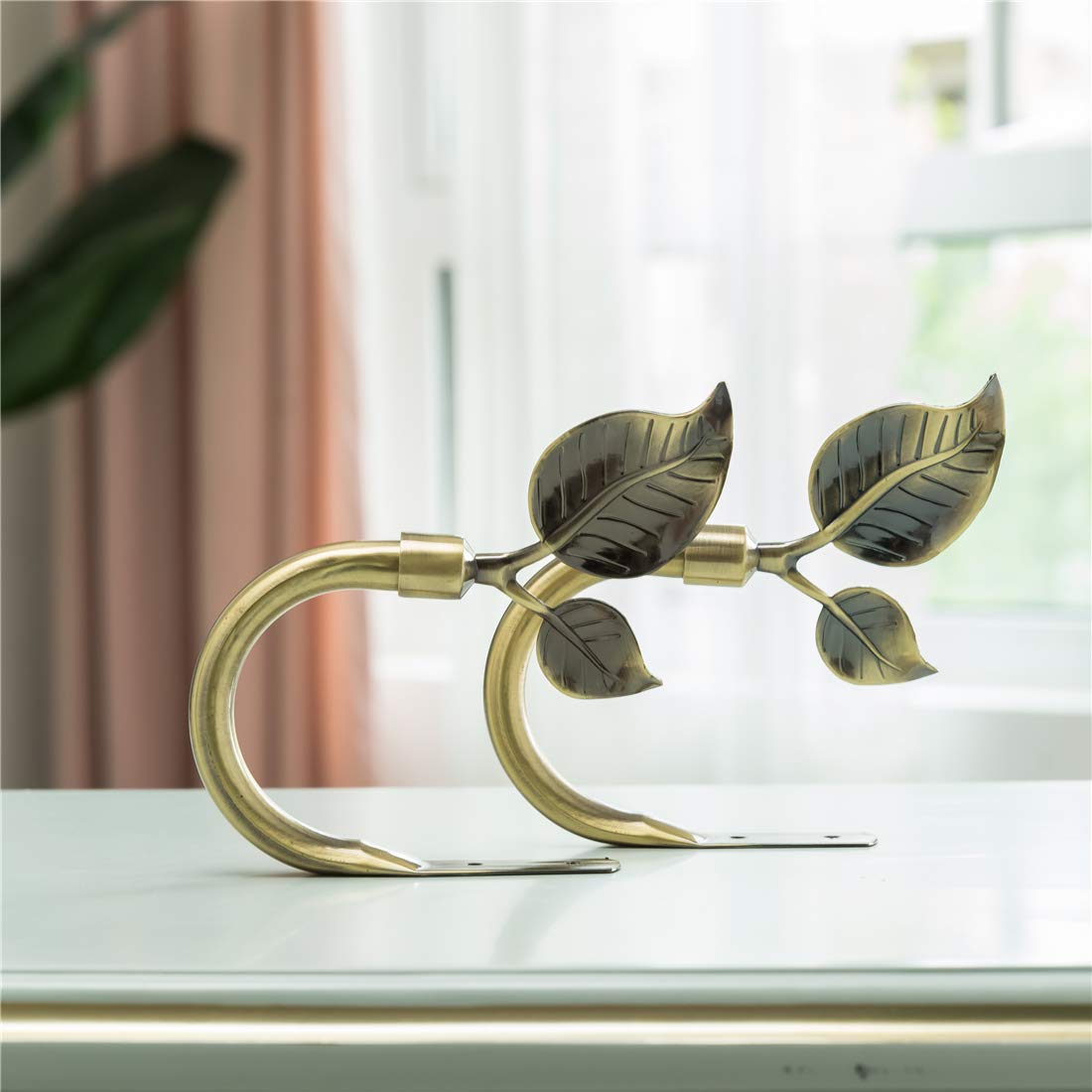 HIKMLK Leaf Shaped Curtain Tieback Holdbacks 2pcs, Handmade Metal Curtain Side Holders for Wall, Curtain Hook Pull Backs for Drapes Window Decoration
