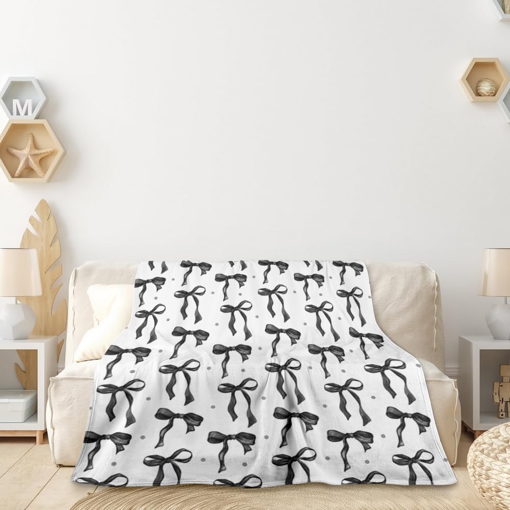 Reateforin Black and White Bows Throw Blankets Black Bow Preppy Blanket Coquette Flannel Soft Cute Bow Aesthetic Classroom Room Decor for Sofa Couch Travel Bed Christmas Halloween Decoration 30"x40"