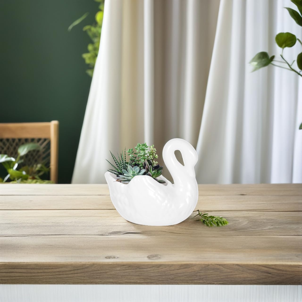 BESTonZON 1Pc Creative Swan Shaped Flower Pot Household Plant Container with Drain for Succulents Cacti for Home Office Garden Decor for Plant