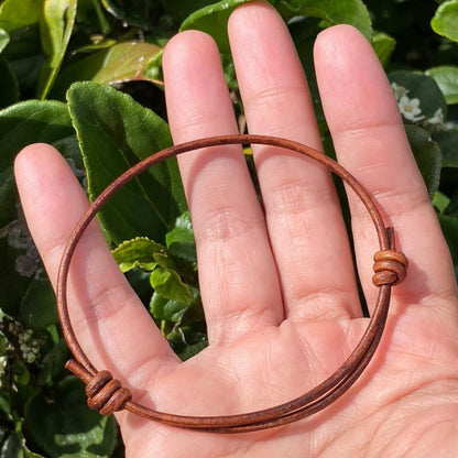 2 mm Men Genuine Leather Bracelet - Handmade Adjustable Cuff, Mens Minimalism Leather Wrap Wristband, Simple Accessories, Premium Leather, Women Gift To Boyfriend, Pulsera Hombre (Distressed)