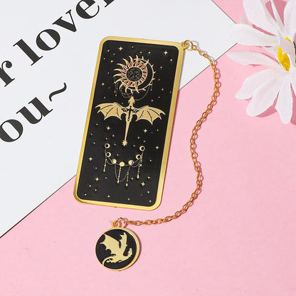 Fantasy Fourth Wing Dragon Bookmark - Cute Metal Bookmark Combines Dragons, Swords, Glow-in-The-Dark Feathers Elements, a Collectible Gift for Novel Fans Book Lover(2pcs Style B)