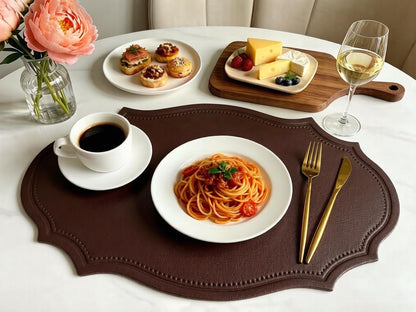 Double-Texture Faux Leather Oval Placemats Set of 6 Washable Heat Insulation Mats Watertight and Non-Slip for Home Kitchen 、Coffee Shops、Restaurants(Brown)