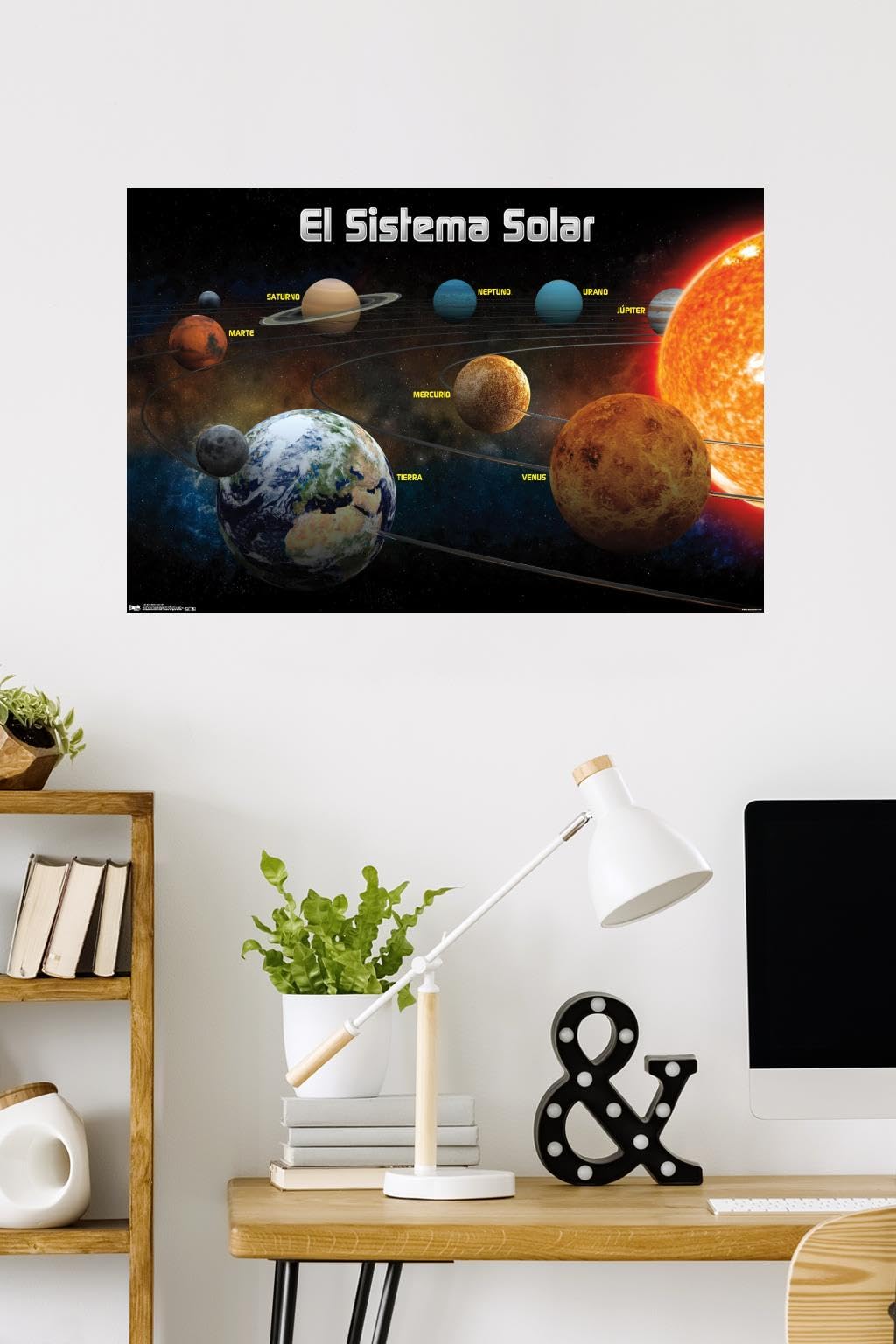 Trends International El Sistema Solar 2013 (Solar System) Wall Poster, 22.375" x 34", Premium Unframed Version