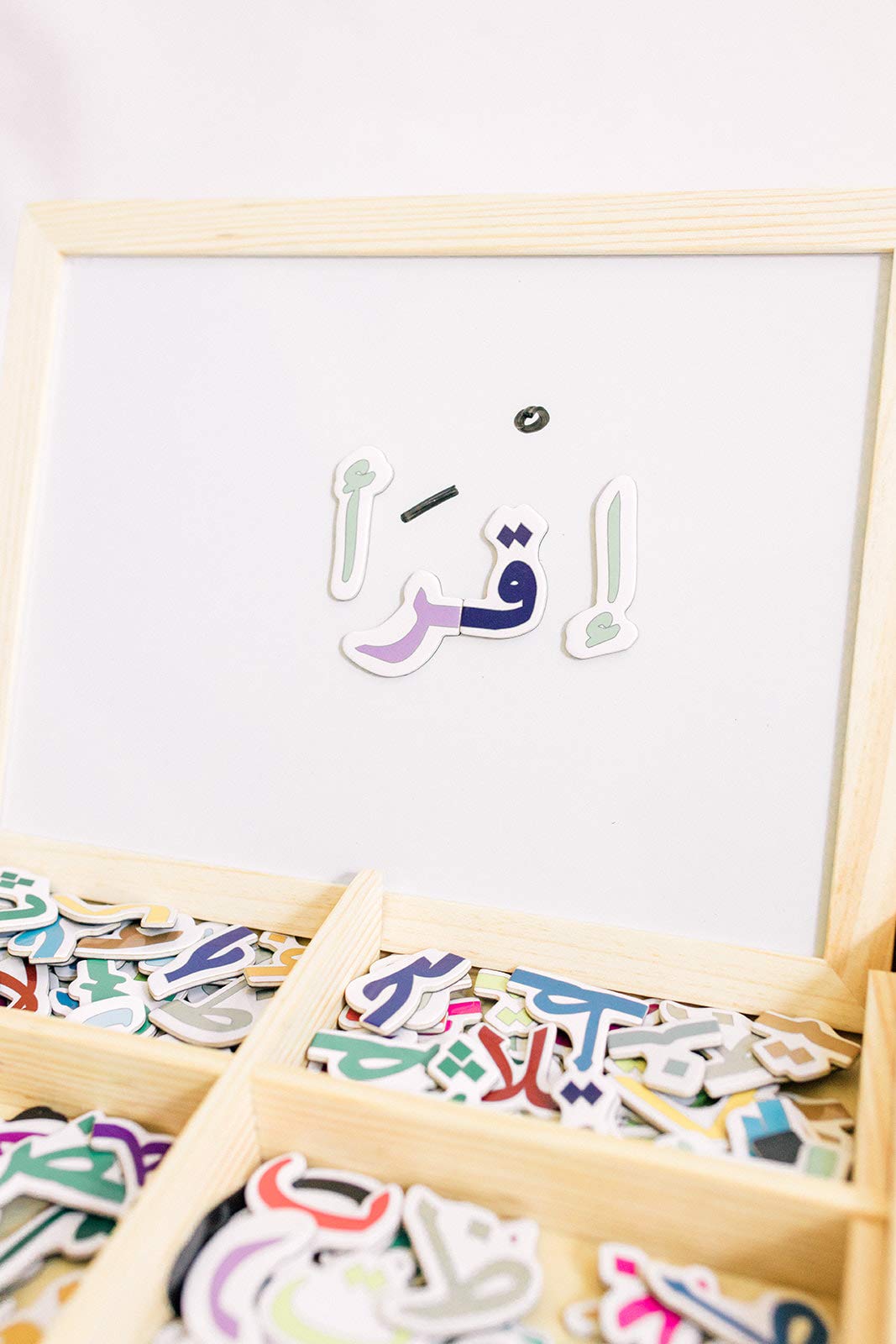 ILM Toolbox Build-A-Word Magnetic Arabic Letter Alphabet Set for Kids, 143 Wooden Arabic Letters in a Wooden Storage Box with Dry Erase Board