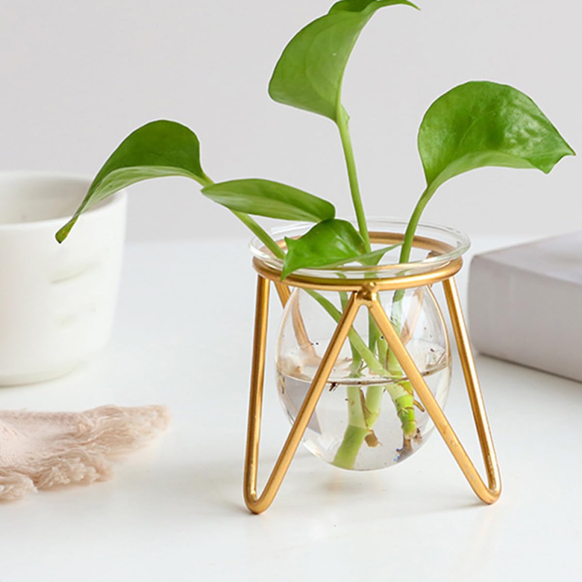 Toyvian Glass Plant Vase with Metal Stand, Decorative Bulb Terrarium Container for Succulents and Green Plants, Small Gold Indoor Hydroponic Planter for Home and Office Desk Decor