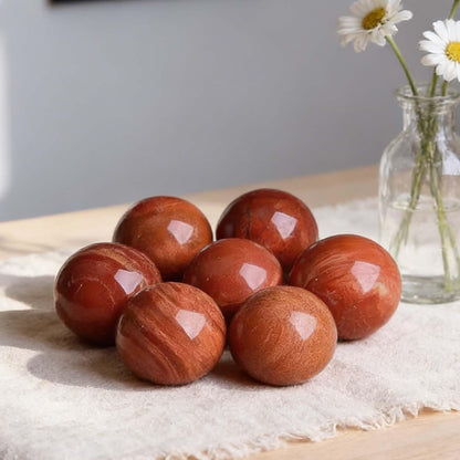 AierCrystal Natural Stone Crystal Sphere Feng Shui Home Decoration Ball Positive Energy Scrying Orb for Meditation Tool for Spiritual Space Purification Globe Diameter 4-5cm Red Jasper Sphere