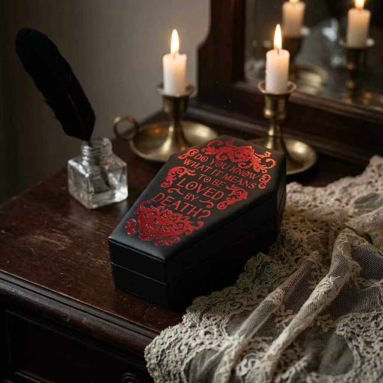 Wanbeiooray Gothic Coffin Jewelry Box, Velvet Skull for Goth Girls