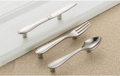 Sinyiol 3Pcs Funny Cutlery Tableware Cabinet Pulls,Creative Spoon Fork Knife Shape 3" Hole Center Vintage Kitchen Cupboard Pulls Handles,Cute and Fun (Mixed Pack, Silver, 3Pcs)