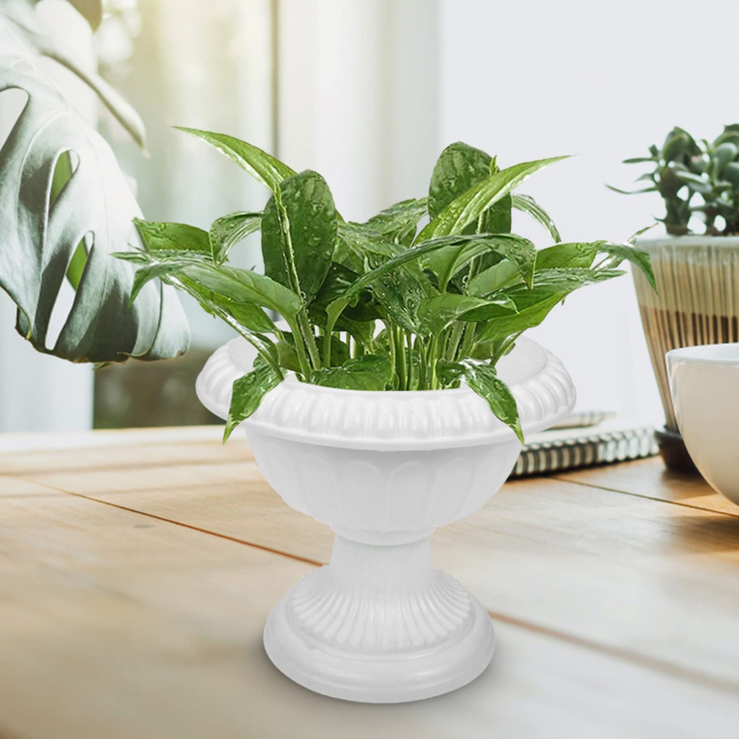 SEWACC 4pcs Mini Roman Style Flower Pots, Plastic Wedding Flower Containers, Decorative Pedestal Planters for Home, White, 6.29 x 6.29 x 5.51 Inch