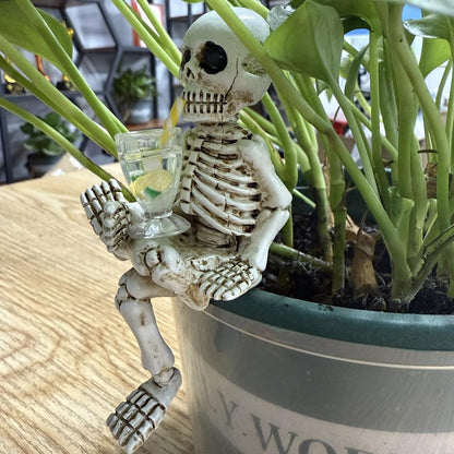 WACSLDN Halloween Skeleton Flowerpot Decoration, Weather Resistant Resin Garden Statue (Yellow Cup)