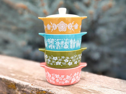 Twinkltoast Ceramic Trinket Box with Lid – Butterprint Vintage-Inspired Mini Casserole Jewelry Box, Pink Keepsake Box