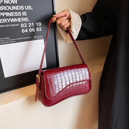 feujury Shoulder Bag for women Y2K Crossbody Vegan Leather Purse Straps Retro Clutch Hobo Hadbags with 2 Removable (B-crocodile red)