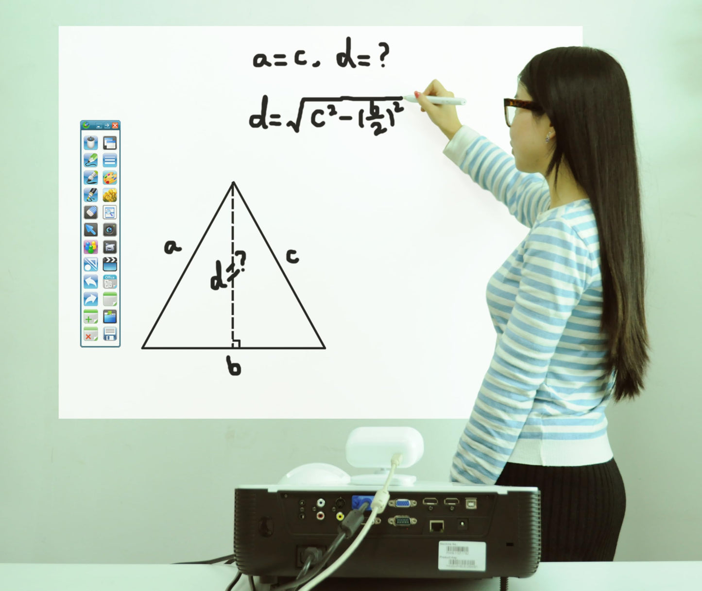 Portable Interactive Whiteboard - Smart Teaching Whiteboard, Long Focus Interactive Screen, Auto Calibration, Easy to Setup, Ideal for Home, Office, Classrooms, Conference Room, Presentation