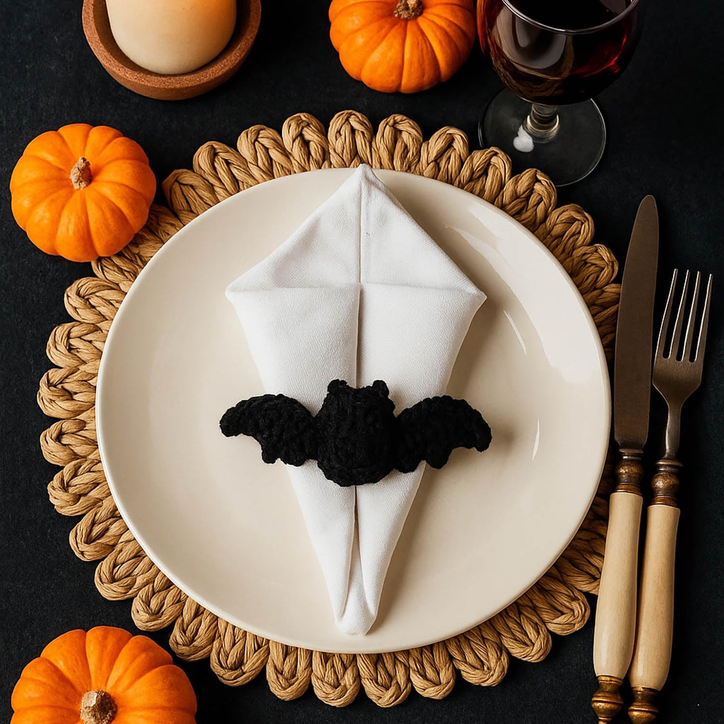 Tokatan Crochet Bat-Shaped Napkin Rings for Halloween Decorations, Handmade Yarn Napkin Holders for Spooky Table Settings, Party Dining, Home Display, Halloween Celebration (Set of 12)