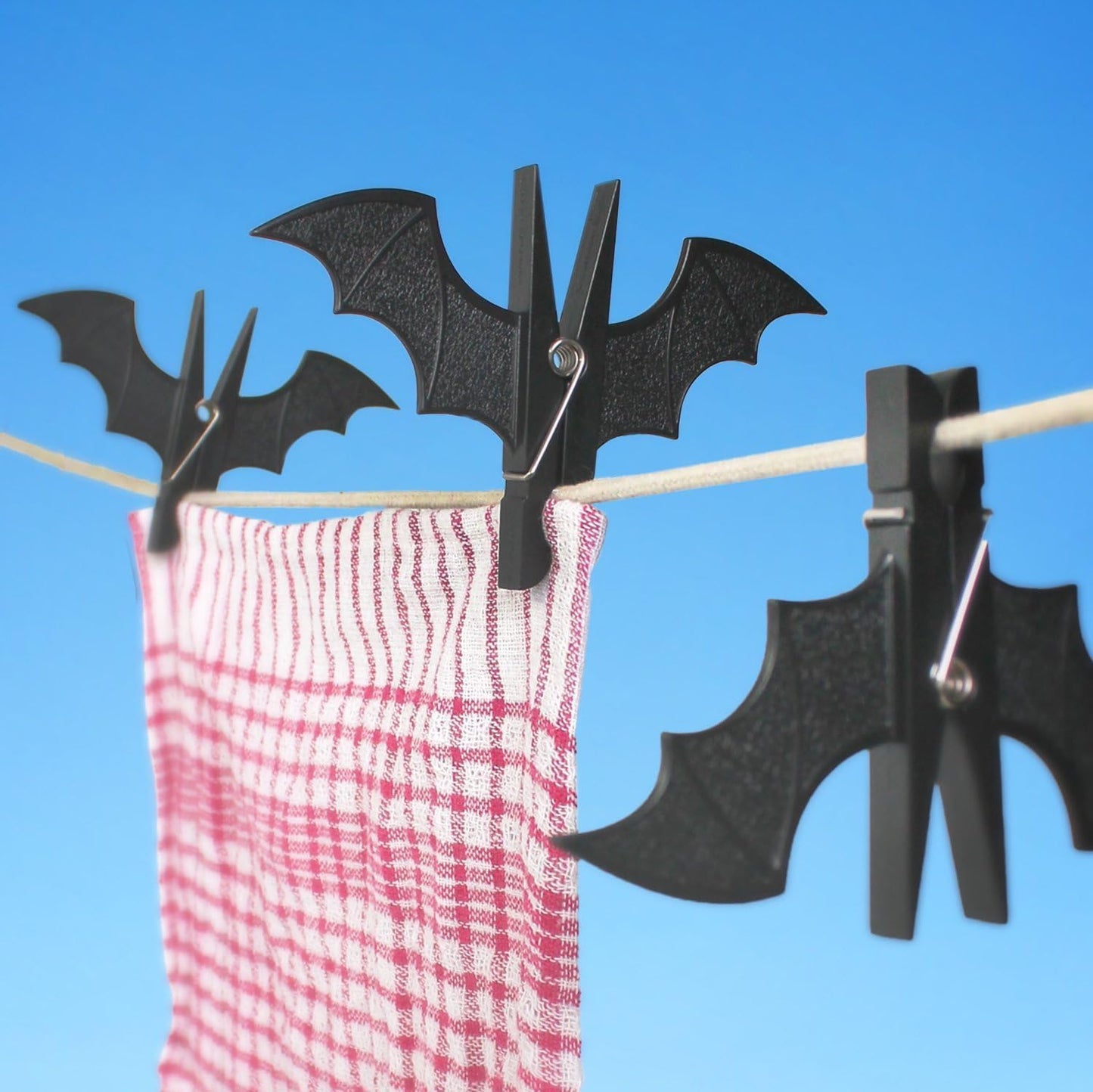 Large Bat Clothespins 10Pcs - Gothic Home Decor & Heavy Duty Windproof Clothes Pins - Matte Black Hanging Clothesline Clips for Photo Display & Towel Holders - Unique Halloween Decoration (5.5" Size)